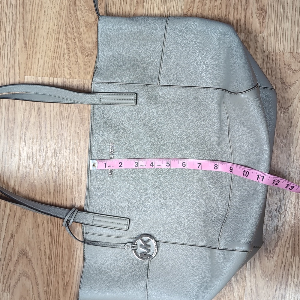 Michael Kors Ashbury Large Grab Leather Bag - Picture 12 of 14